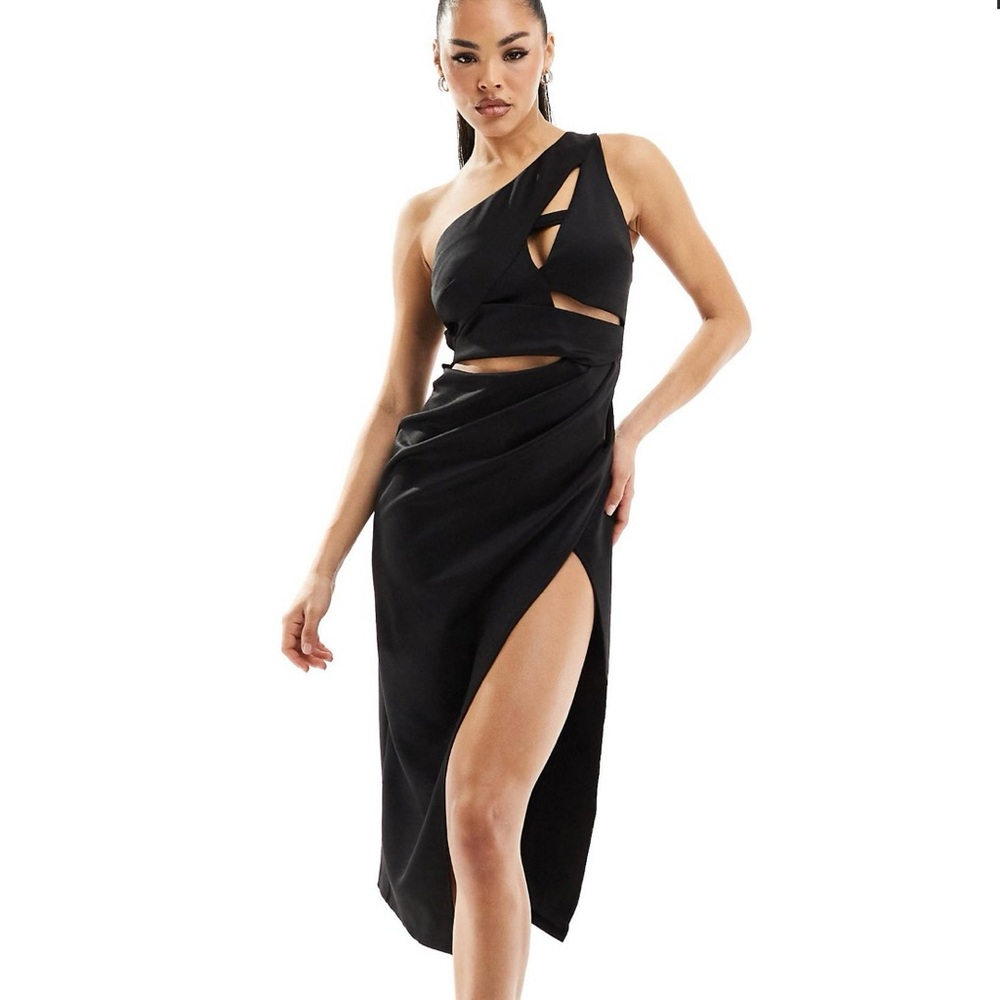 ASOS cut out dress🕶️